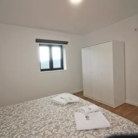 Casa Da Foz By Geres Casas Ventosa (Braga)